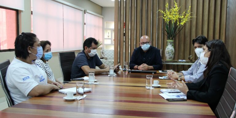 Fieac discute vacinação para trabalhadores das indústrias com gestores da saúde municipal