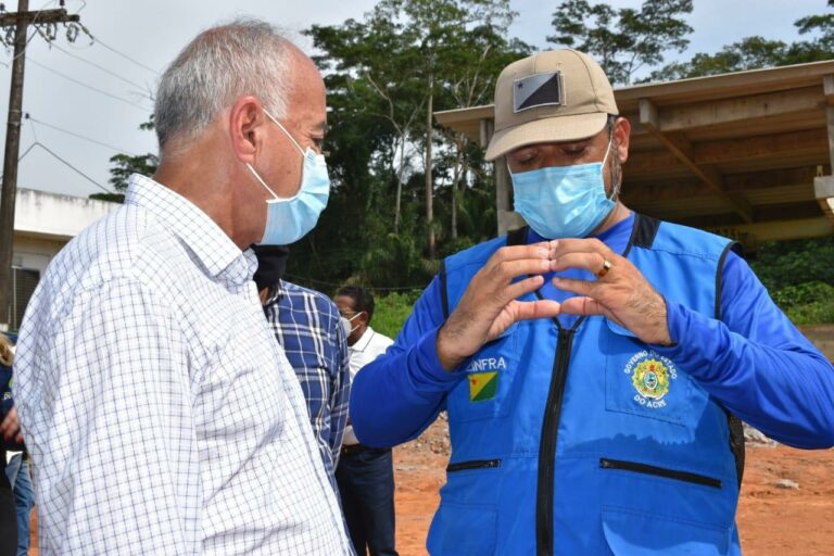 Prefeito faz visita técnica na ETA II e anuncia investimentos para evitar desabastecimento