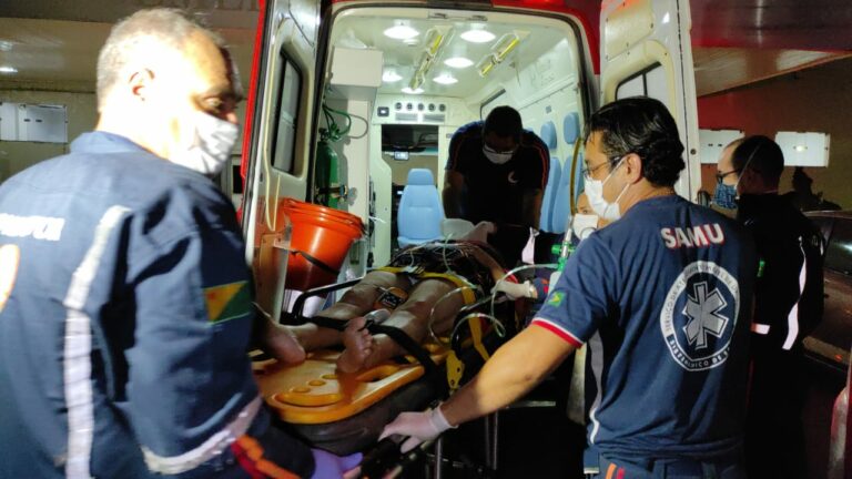 Idosa que foi atropelada ao sair de igreja no AC morre no PS de Rio Branco