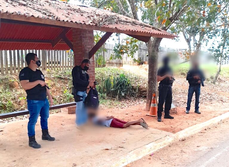 Polícia Civil prende homem transportando maconha em Xapuri