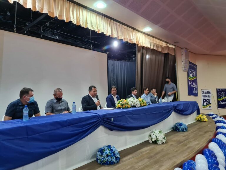 Sem a presença do vice-governador, diretoria nacional do PSL filia novos membros no Acre