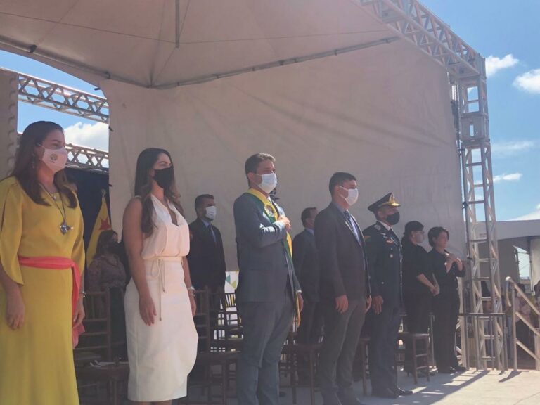 Vídeo: Gladson homenageia as mais de 1.700 vítimas da Covid-19 no Acre durante solenidade