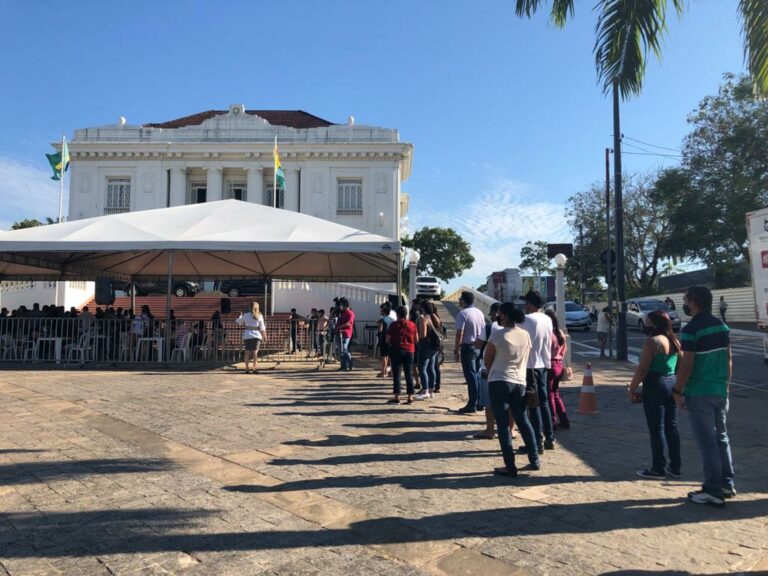 Mutirão do Palácio Rio Branco vacinou quase 5 mil pessoas contra o coronavírus em 48 horas