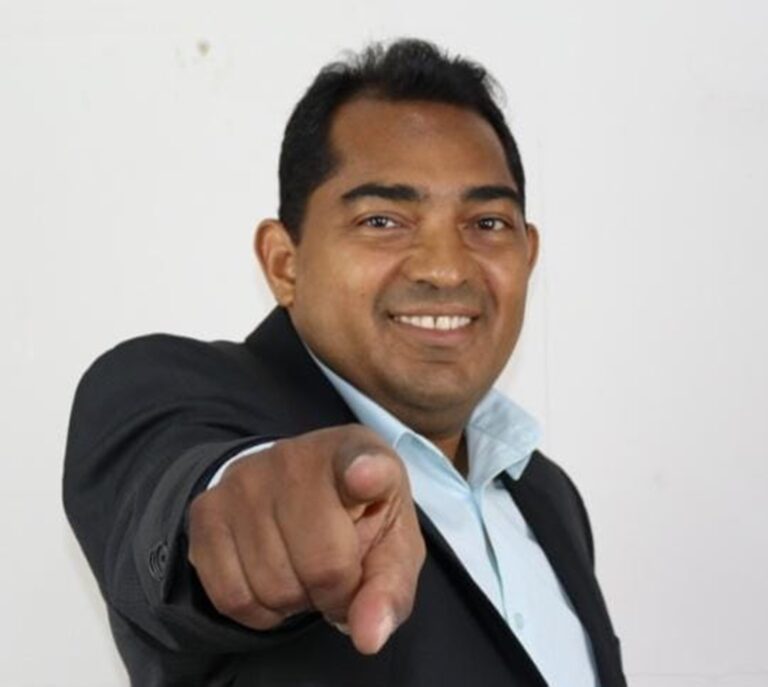 Advogado no AC com o mesmo nome do serial killer do DF sofre gozações de amigos: “Tiro de letra”