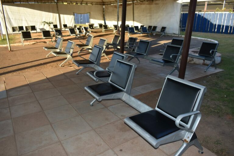 Com recepção e cadeiras vazias, Into registra queda significativa no número de internações no AC