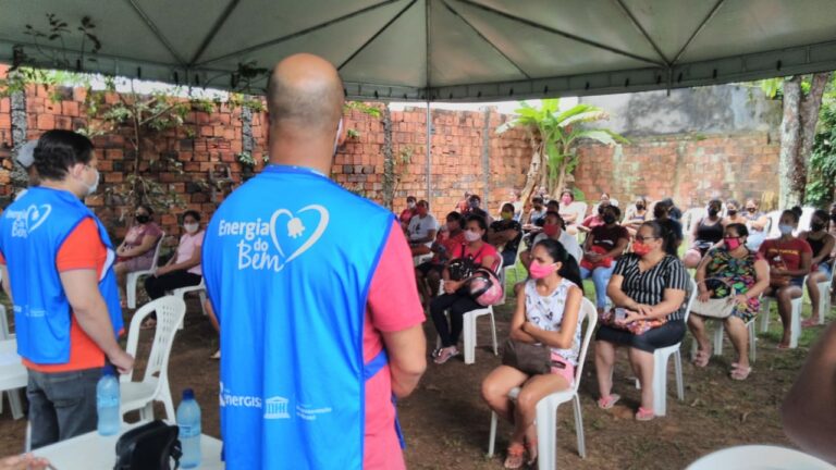 Energisa Acre doa 900 cestas básicas para famílias em Rio Branco