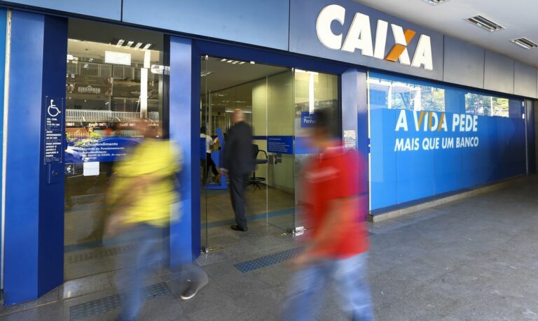Caixa paga hoje Auxílio Brasil para beneficiário com NIS final 6