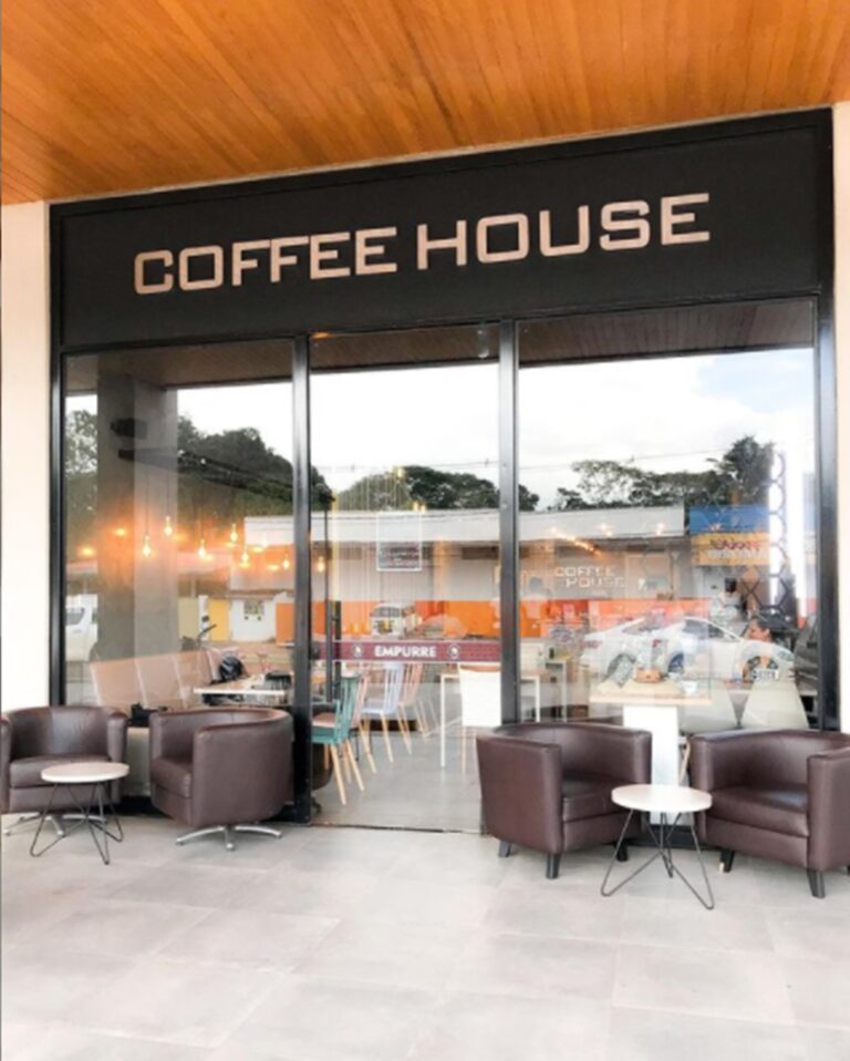 Coffe House lança arraial especial com comidas típicas, som ao vivo e combos a partir de R$ 25; confira