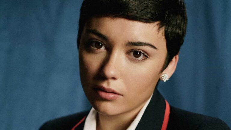 Novata em ‘Elite’, Carla Díaz vai estremecer casal Guzmán e Nadia