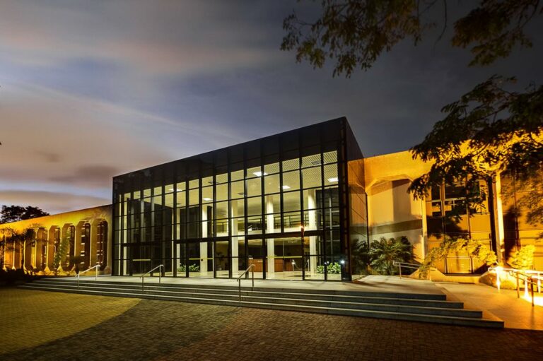 TCE-MS paga 80 milhões a empresa que contratou parentes de conselheiros e políticos