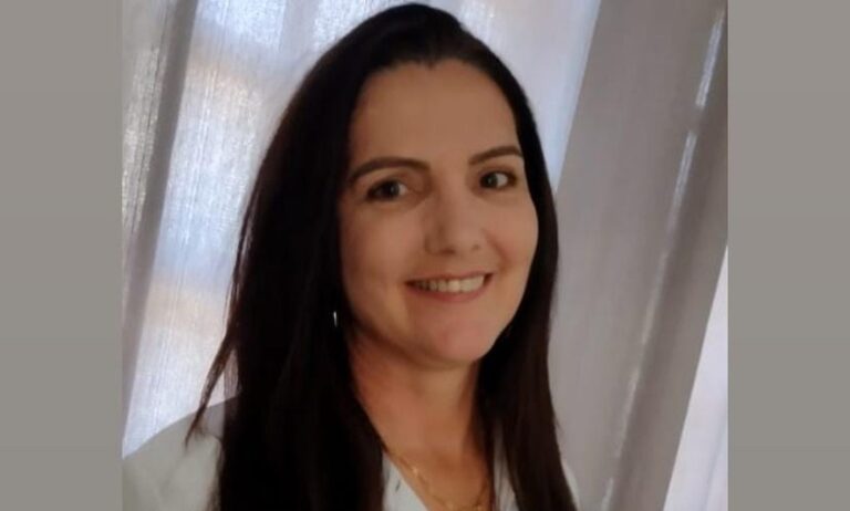 Mulher morre atacada por pitbulls ao visitar namorado em chácara no interior