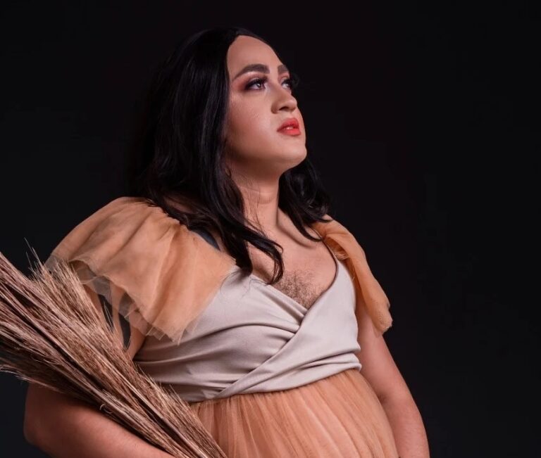 Impressionante: fotógrafo acreano surge como gestante, choca seguidores e bomba na web