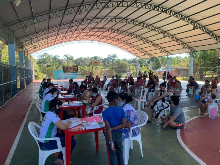 Prefeitura realiza atendimento itinerante com serviços de ação social na Vila Lagoinha