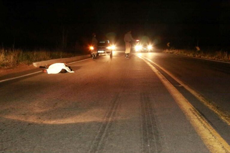 Homem é encontrado morto com tiro no tórax às margens de rodovia