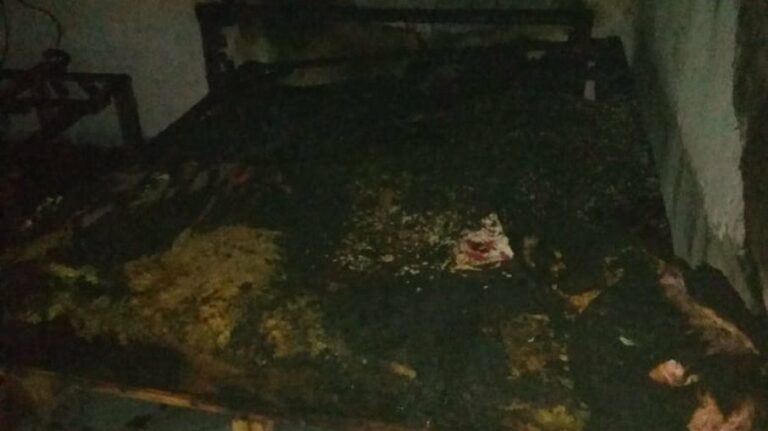 Criança de 2 anos se salva de incêndio se escondendo dentro de geladeira