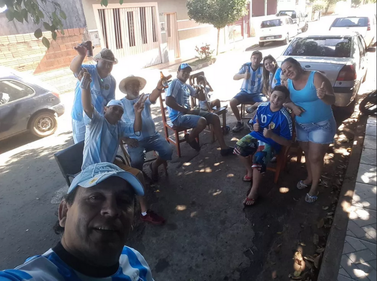 Morador de MS, argentino reúne família e amigos para final: ‘brasileiros também podem torcer pra gente’
