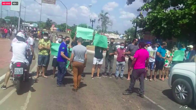 Motoristas de app fecham Ponte Metálica e pedem celeridade na busca de colega desaparecido