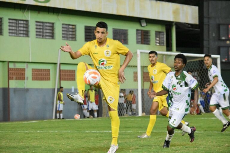 Galvez e Náuas ficam no empate sem gols na estreia do estadual