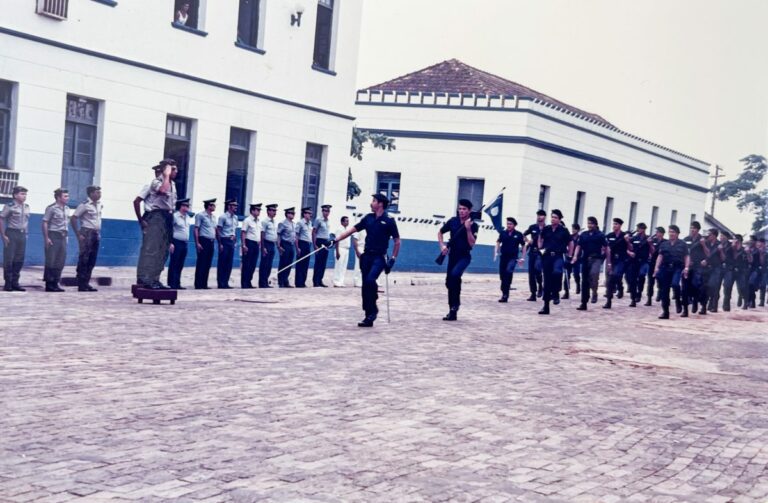 “Azulou”: Veja como vai ficar o novo fardamento de policiais militares no Acre