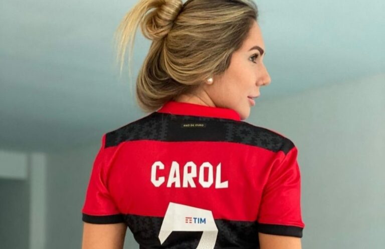 Filha de Renato Gaúcho, Carol Portaluppi, posa pela primeira vez com a camisa do Flamengo