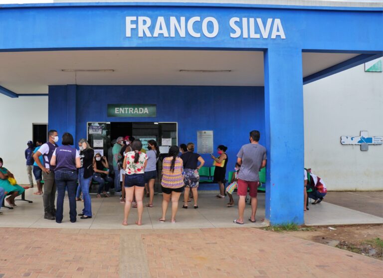 Gladson sanciona lei e pedido de exames da rede privada serão aceitos em unidades públicas de saúde no Acre