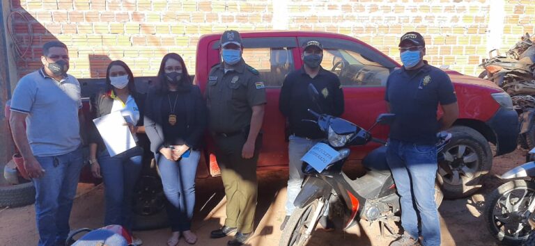 Polícia Civil recupera motocicleta roubada que estava em território Boliviano