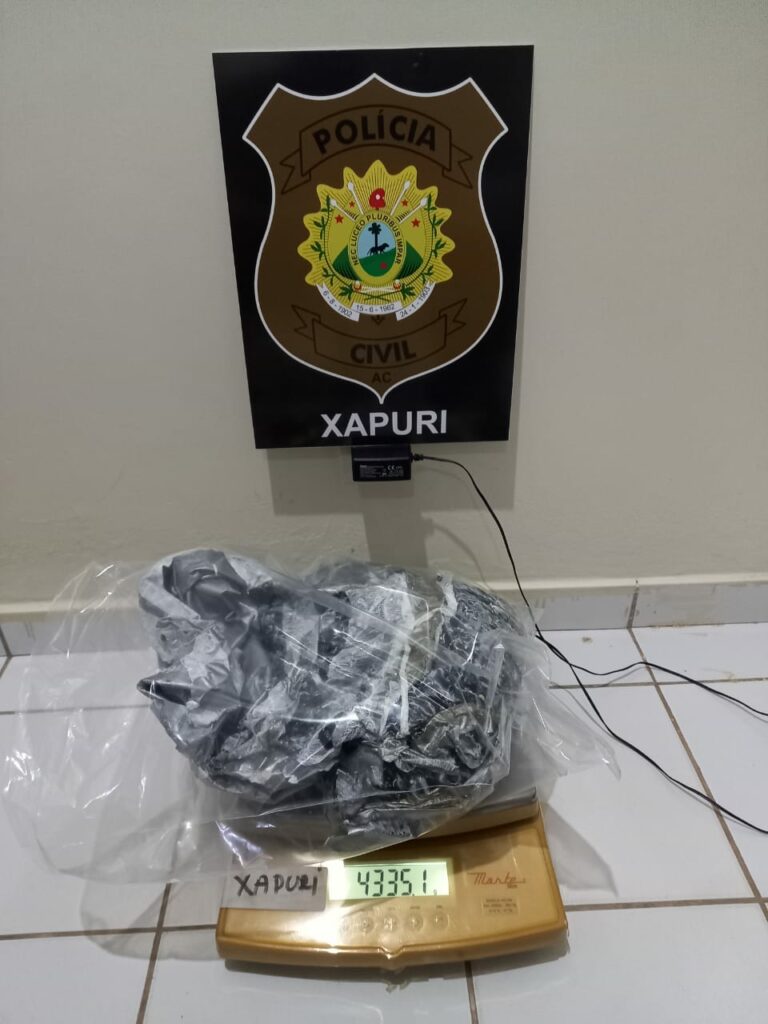 Adolescente é flagrada com quase 5kg de crack em táxi no interior do AC