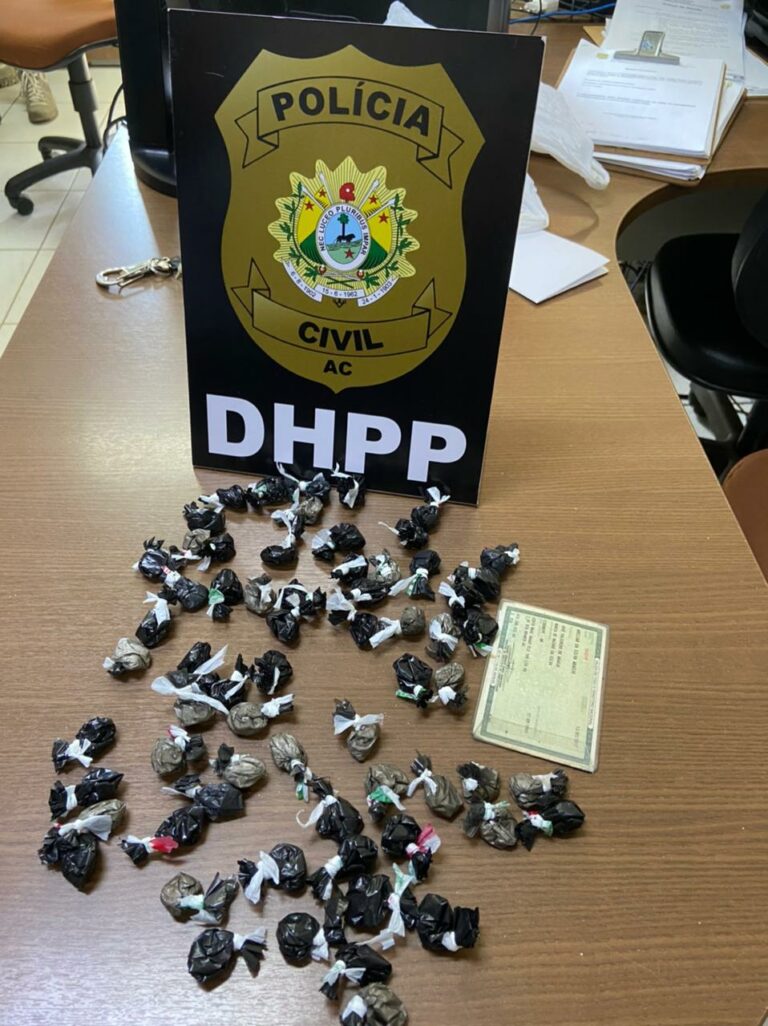 Vendedor de farinha no AC é preso com cocaína dentro de moto: “Comprei há 1 ano, nunca abri essa moto”