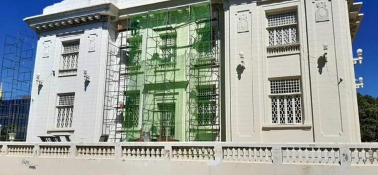Governo nega que Palácio será pintado de azul: “Receberá pintura na cor original, mineral fosco”