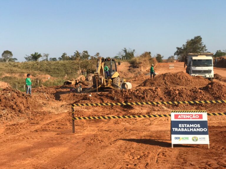 Com mais de R$ 11 milhões investidos pelo Governo, Plácido de Castro vira grande canteiro de obras