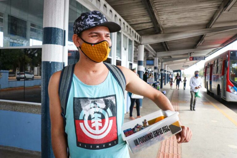 Passageiros denunciam vigilante trabalhando bêbado no Terminal