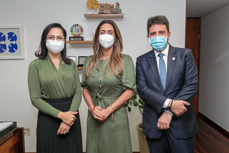 Ministra garante à  Mailza e Gladson liberação de R$ 9,6 milhões para infraestrutura do Acre