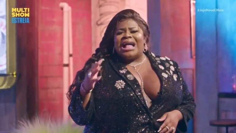 Jojo Todynho, após levar unfollow de Anitta, massacra em textão e crava: “Maluca”