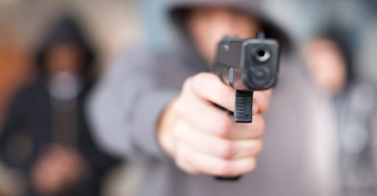 Polícia Civil faz operação para prender suspeito de latrocínio; vítima foi morta ao sair para arrumar mudança