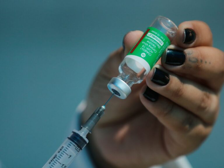 Sena Madureira começa vacinar pessoas a partir dos 18 anos contra a Covid-19