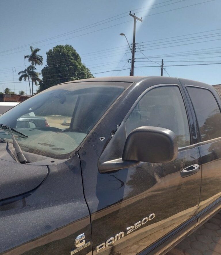 Motorista de caminhonete é baleado, dirige até delegacia e presta ‘depoimento’ antes de morrer