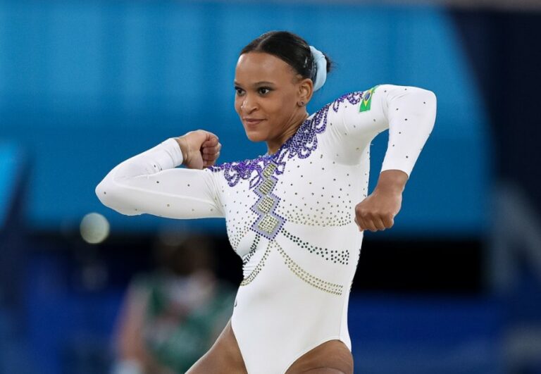 Resumo das Olimpíadas: baile de Rebeca, vitória do vôlei e queda do Dream Team