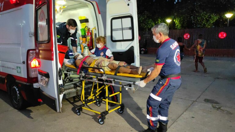 Acidente com motos deixa 4 feridos em estado grave; um está entubado no PS de Rio Branco