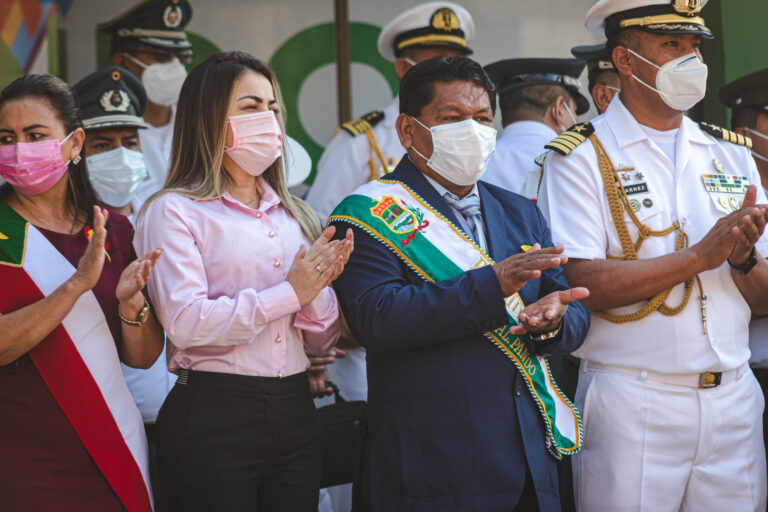 Prefeita Fernanda Hassem participa de ato solene em comemoração aos 196 anos da Bolívia