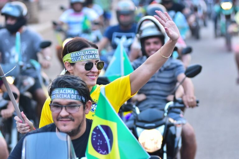 “Mostramos na prática que somos defensores da democracia”, diz Márcia Bittar em motociata pró-Bolsonaro