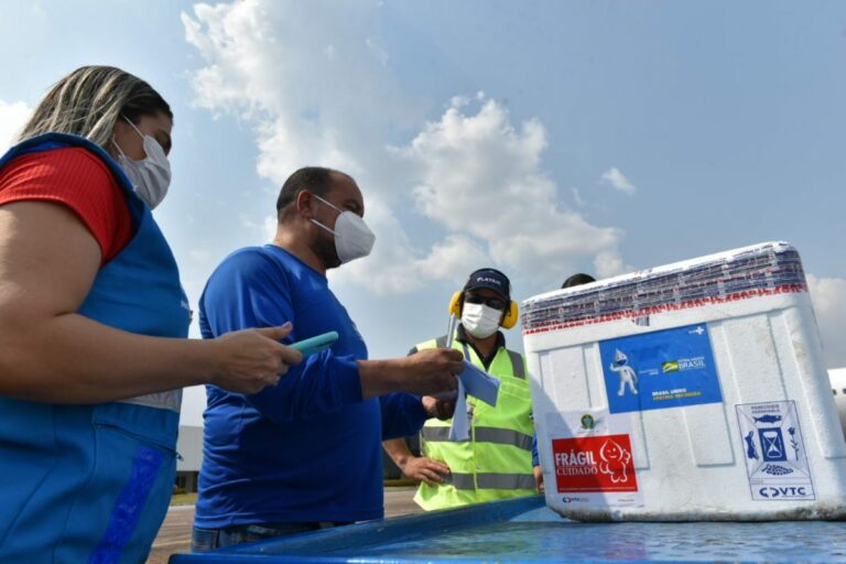 Acre recebe mais 23,7 mil doses de vacina contra a Covid-19 nesta terça-feira