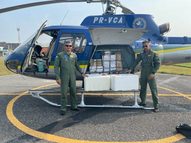 Para levar vacina contra o Covid-19 a locais de difícil acesso, Governo do AC usa helicóptero