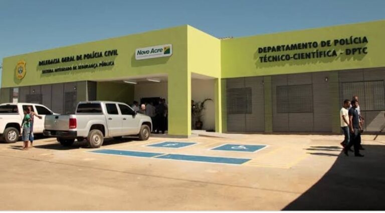 Perfil de rede social em Sena Madureira expõe pessoas e caso vai parar na polícia; saiba a pena