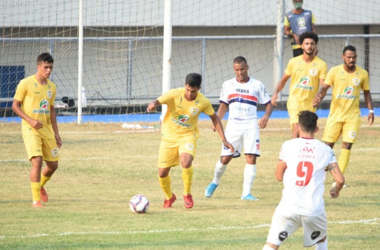 Com um a menos, Galvez reage e empata com o Fast Club-AM