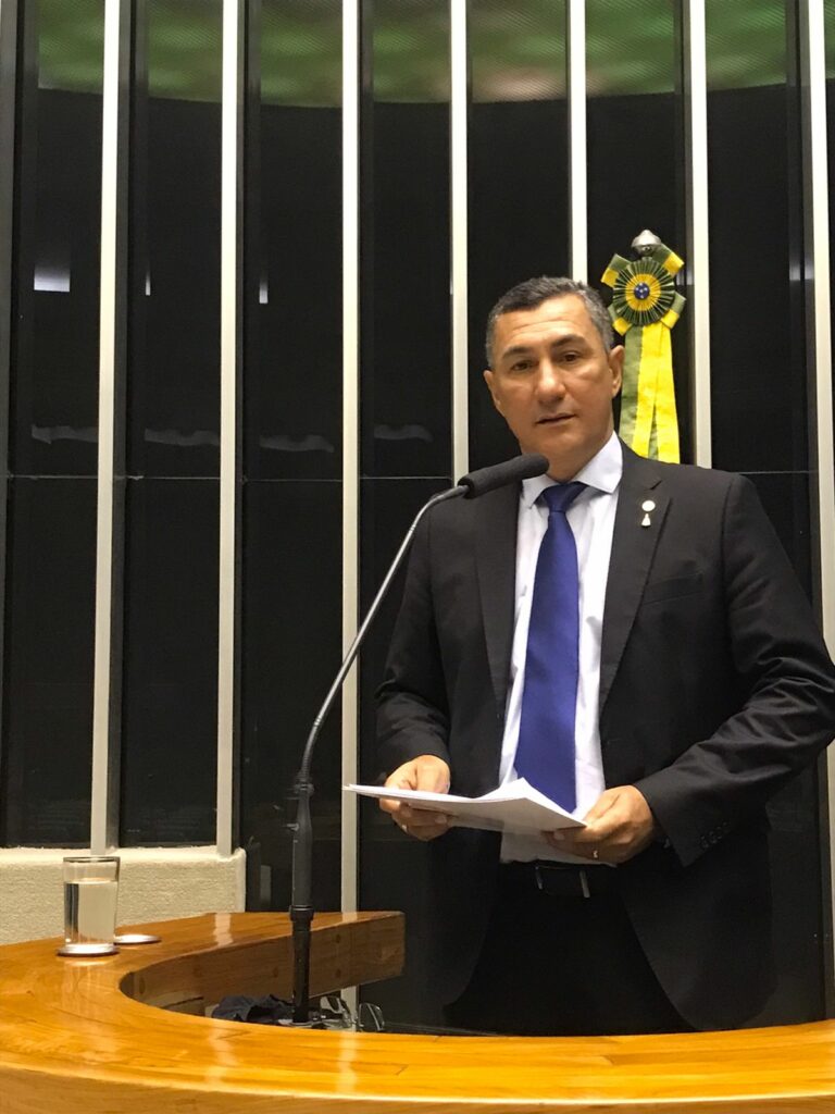 Jesus Sérgio consegue liberação de R$ 5 milhões para saúde nos municípios do Acre