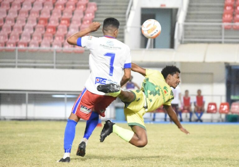 De virada, Náuas supera o Plácido de Castro: 2 a 1