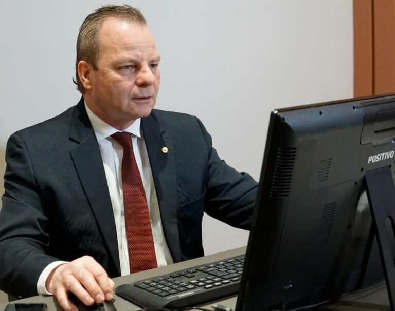 Pedro Longo abre os trabalhos na Aleac comemorando rendimento na safra de grãos no AC que supera média nacional