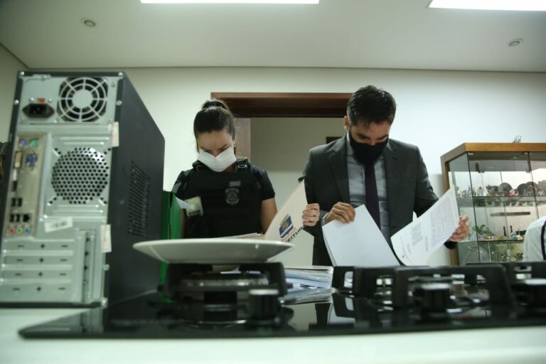 Operação “Candeeiro”, da Polícia Civil, cumpre mandados no Acre, Espírito Santo e Rio de Janeiro