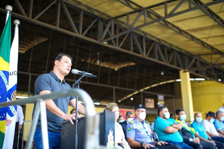 Deputado Roberto Duarte participa das comemorações alusivas ao dia Seis de Agosto