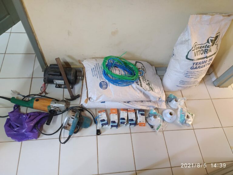 Polícia identifica 4 pessoas envolvidas em furto de produtos avaliados em R$ 15 mil no AC